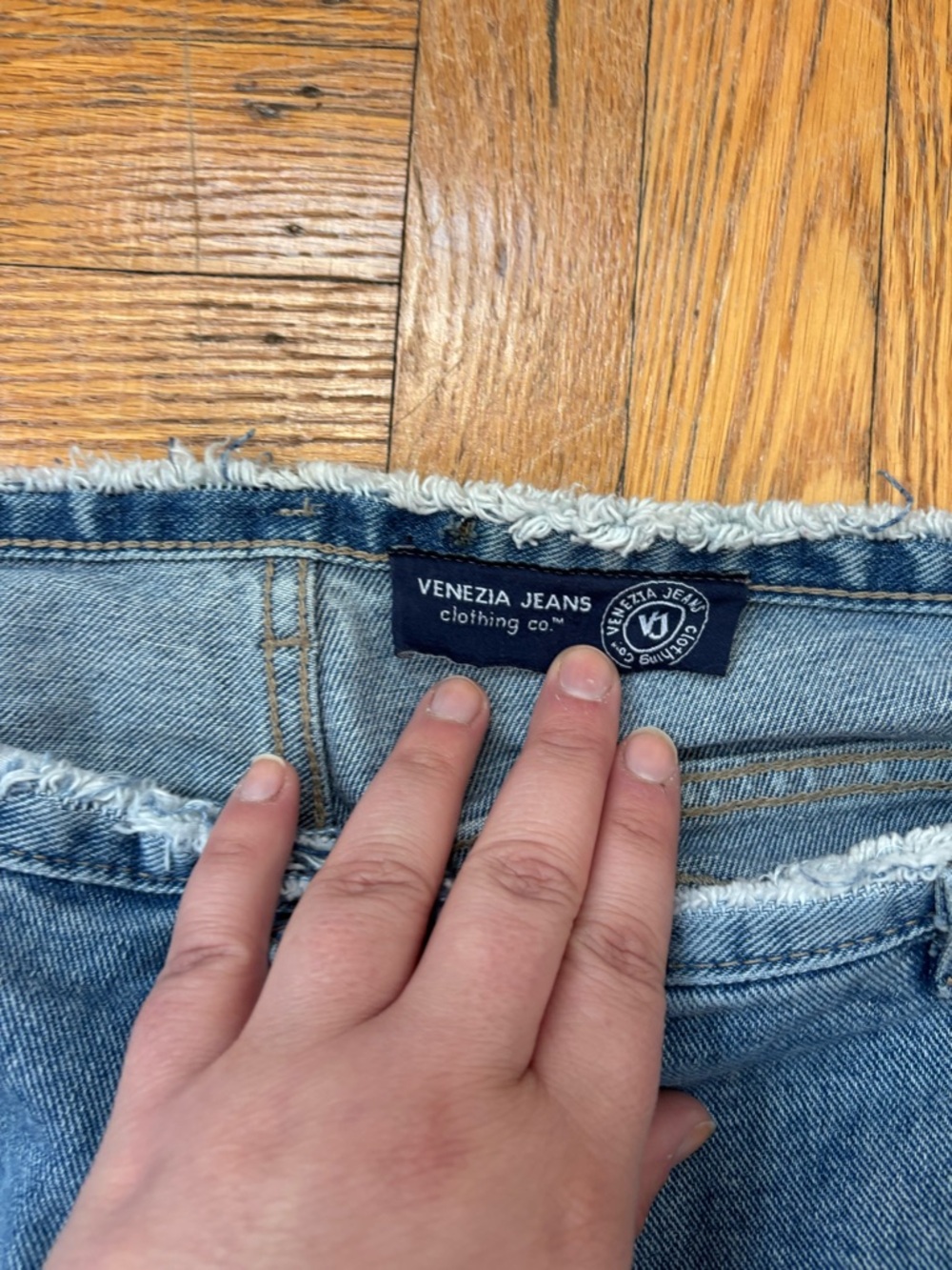 Vintage Plus Size Baggy Jeans - Picture 4 of 6
